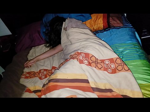 ❤️ Nevlastní syn buzeruje svou mladou nevlastní matku, zatímco ona spí. Porno fb u cs.klassikaprint.ru ️❤